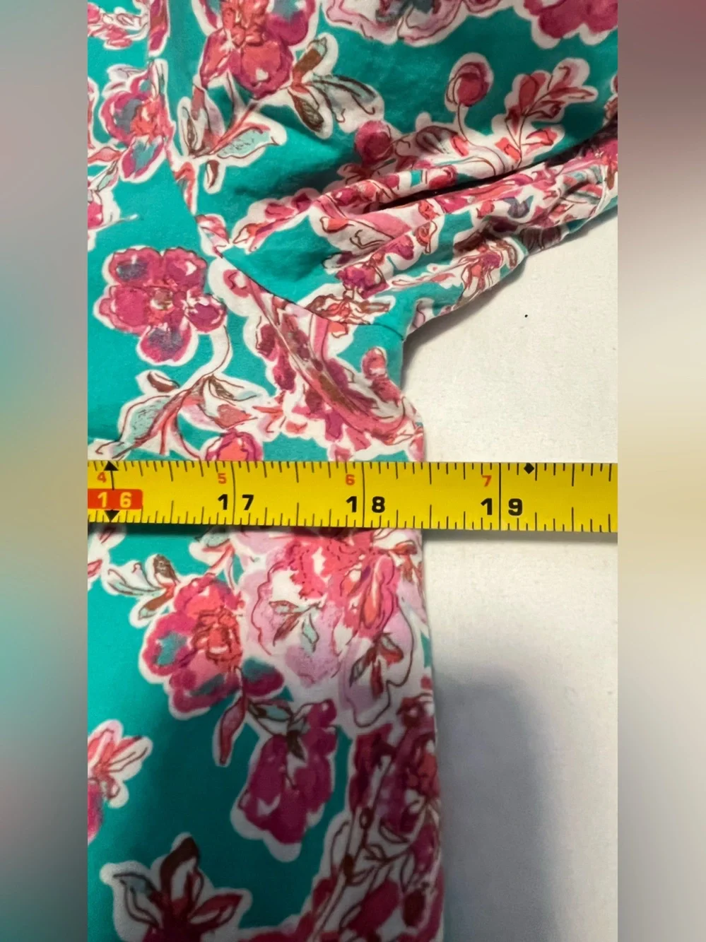 J. CREW Women’s Turquoise  Floral Paisley V-Neck SS Top  Blouse Size XS